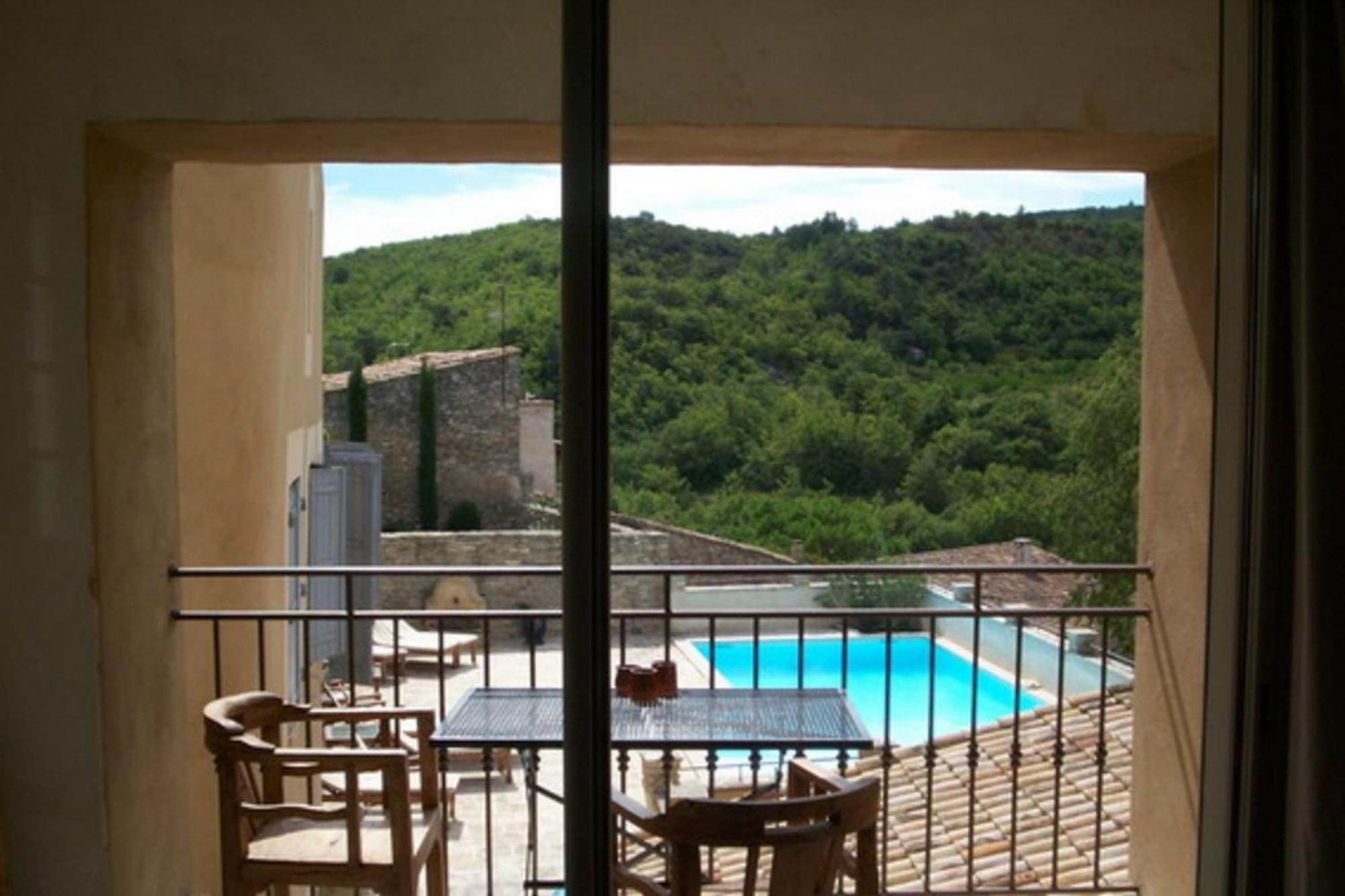 Le Chef D'escadron Apartment *